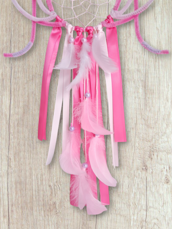 Photoroom-20250311_221233725 (17) Attrape-rêves alien rose inspiré d'un personnage de dessin animé